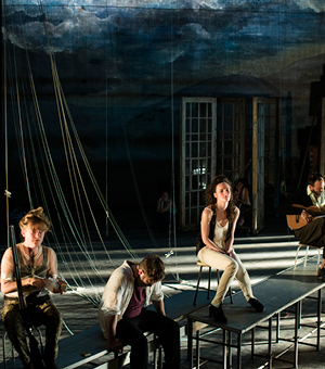 page_spectacle_la_cerisaie2_300x340-3